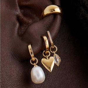 NWT Mejuri Vermeil Puffy Heart Hoop Charm Set